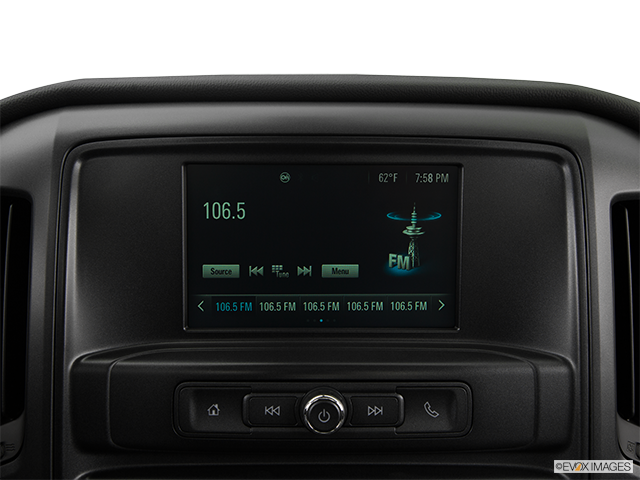 2016 Chevrolet Silverado 2500HD | Closeup of radio head unit