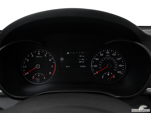 2016 Kia Optima | Speedometer/tachometer