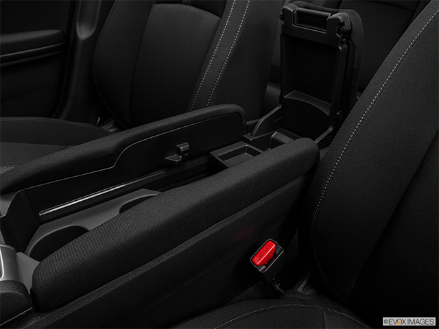 2016 Honda Civic Sedan | Front center divider