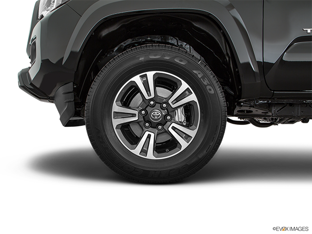 2016 Toyota Tacoma | Front Drivers side wheel at profile