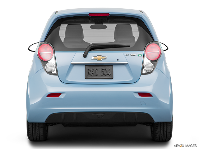 2016 Chevrolet Spark | Low/wide rear