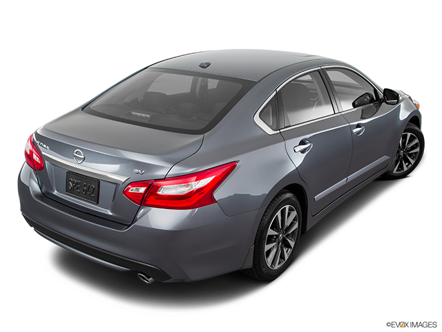 2016 Nissan Altima | Rear 3/4 angle view