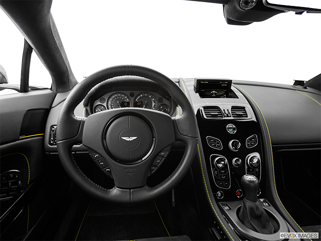 2016 Aston Martin V8 Vantage Roadster | Steering wheel/Center Console
