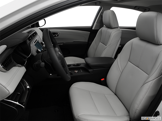 2016 Toyota Avalon | Front seats from Drivers Side