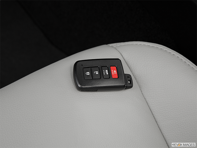 2016 Toyota Avalon | Key fob on driver’s seat