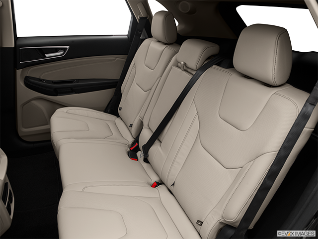 2016 Ford Edge | Rear seats from Drivers Side