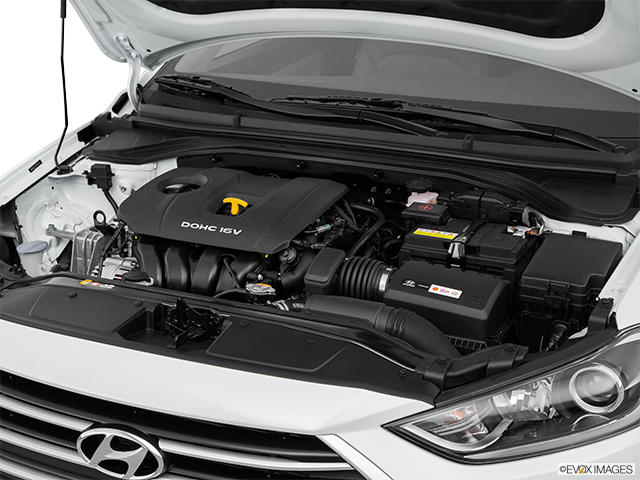 2017 Hyundai Elantra Sedan L 6MT: Price, Review, Photos (Canada) | Driving