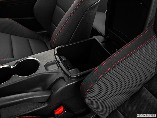 2016 Hyundai Genesis Coupe | Front center divider