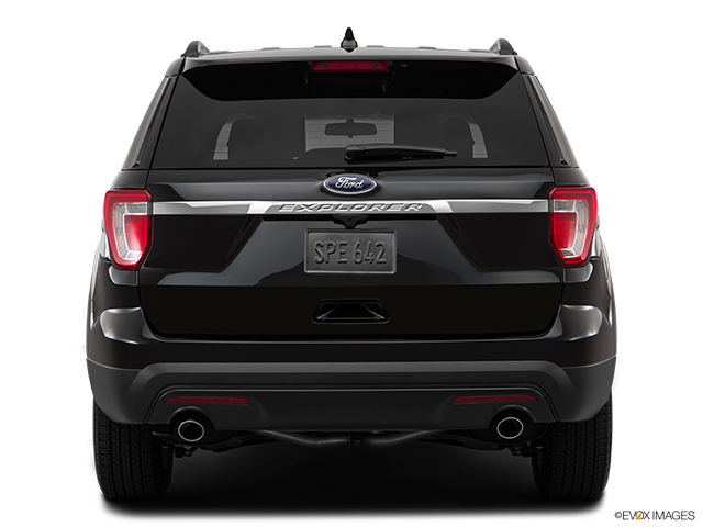 2017 Ford Explorer | Low/wide rear