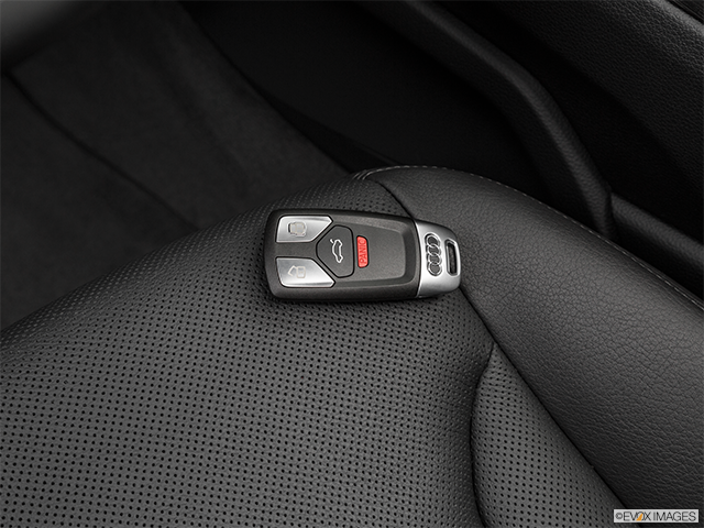 2017 Audi Q7 | Key fob on driver’s seat