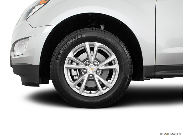 2017 Chevrolet Equinox | Front Drivers side wheel at profile