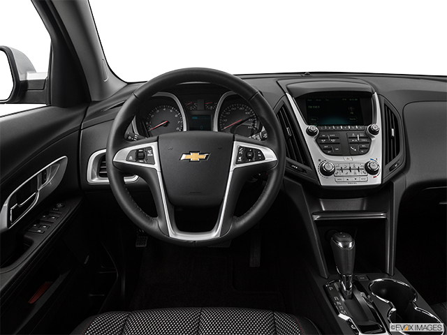 2017 Chevrolet Equinox | Steering wheel/Center Console