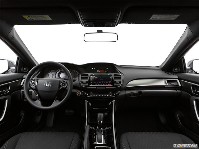 2017 Honda Accord Coupe | Centered wide dash shot