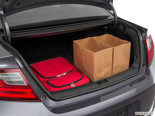2017 Honda Accord Coupe | Trunk props