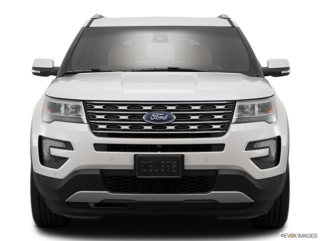 2017 Ford Explorer | Low/wide front