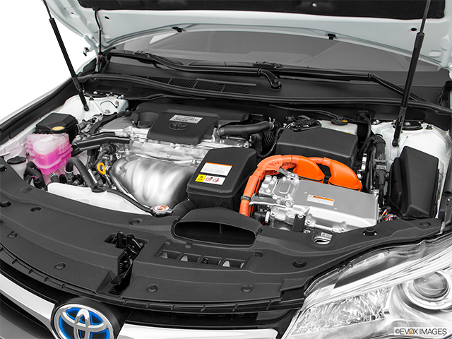 2017 Toyota Camry Hybride | Engine