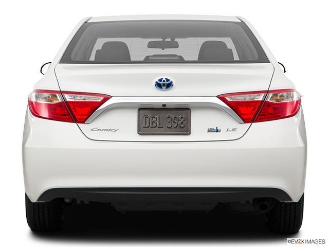 2017 Toyota Camry Hybride | Low/wide rear