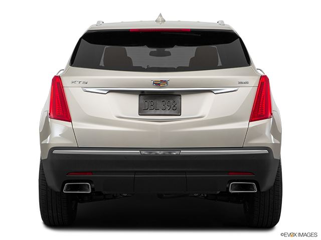 2017 Cadillac XT5 | Low/wide rear