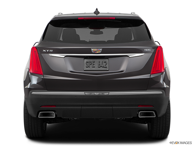 2017 Cadillac XT5 | Low/wide rear