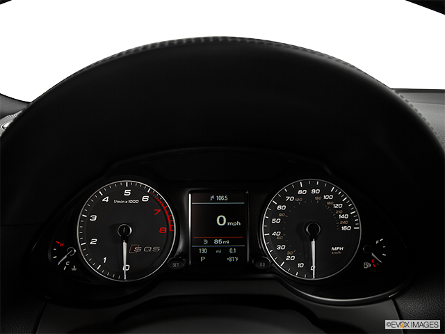 2016 Audi SQ5 | Speedometer/tachometer