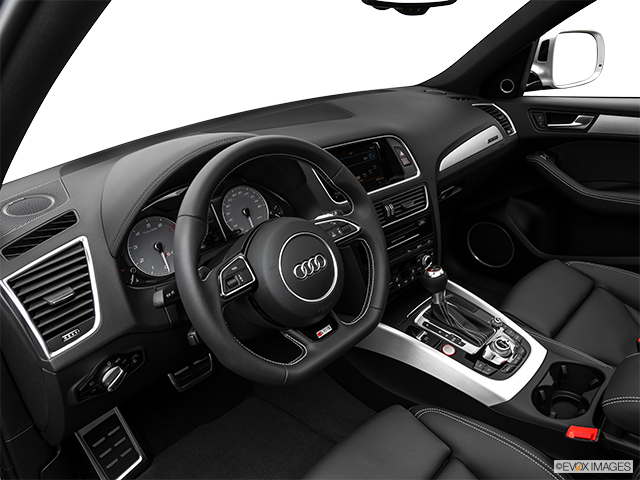 2016 Audi SQ5 | Interior Hero (driver’s side)