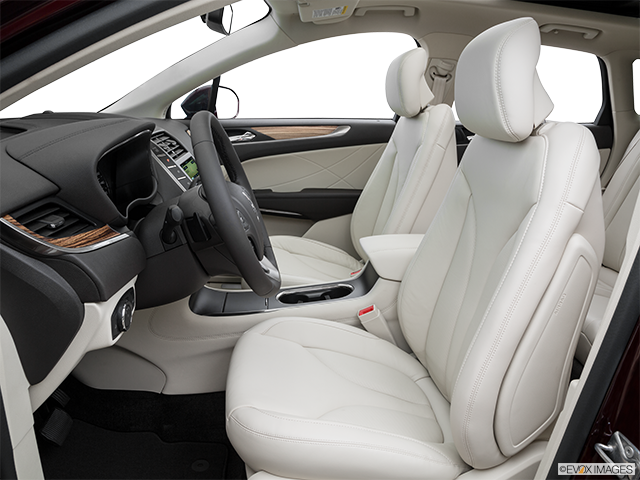 2017 Lincoln MKC | Front seats from Drivers Side