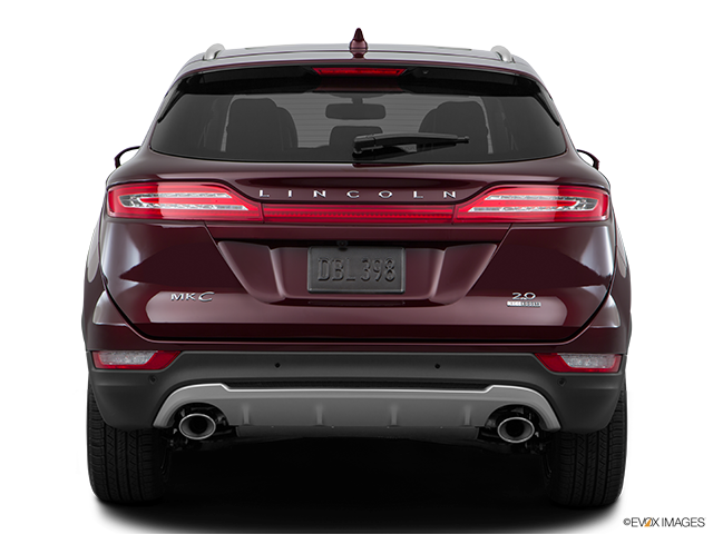 2017 Lincoln MKC | Low/wide rear