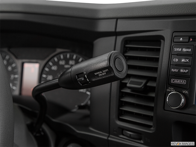 2016 Nissan NV Passenger | Gear shifter/center console