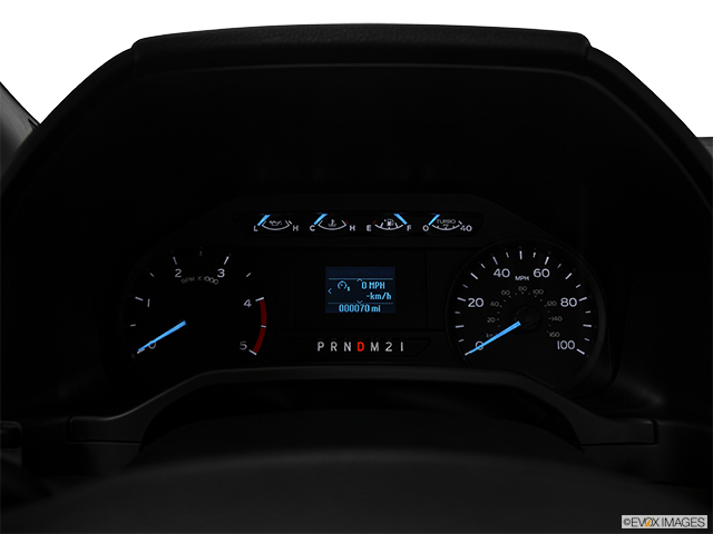2017 Ford F-350 Super Duty | Speedometer/tachometer