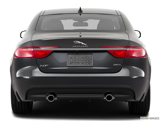 2017 Jaguar XF | Low/wide rear