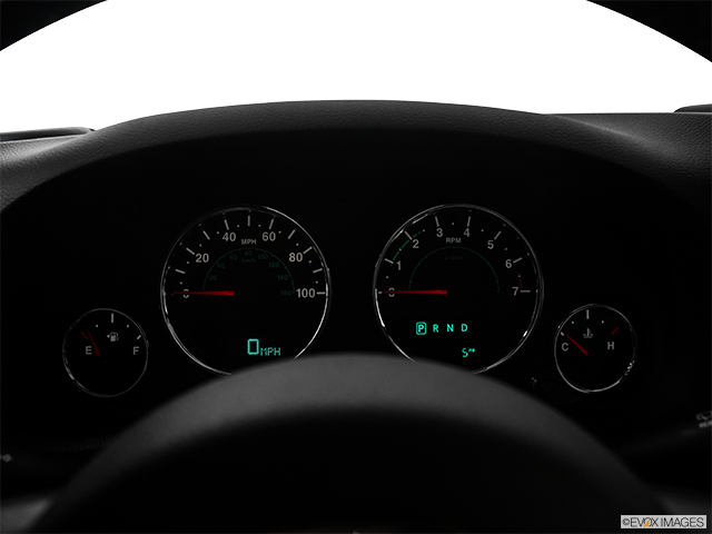 2017 Jeep Wrangler Unlimited | Speedometer/tachometer