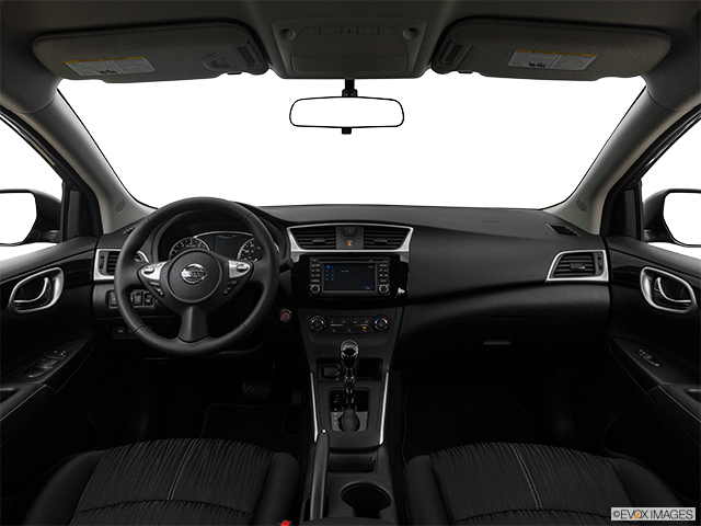 2017 Nissan Sentra | Centered wide dash shot