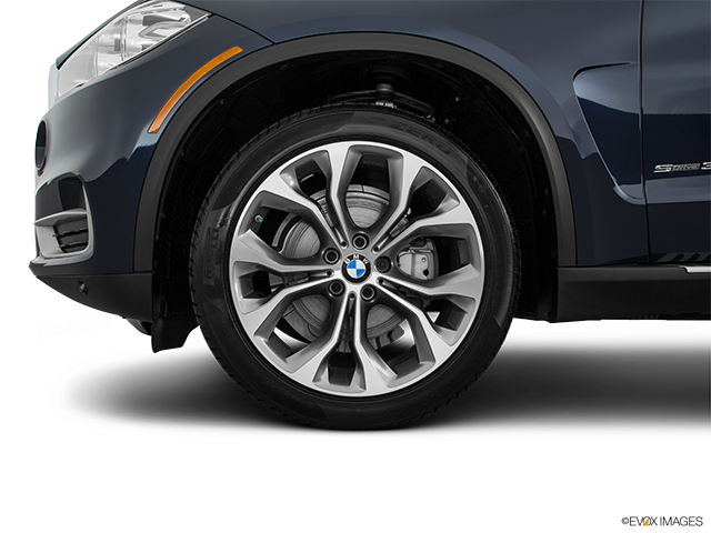 2017 BMW X5 | Front Drivers side wheel at profile