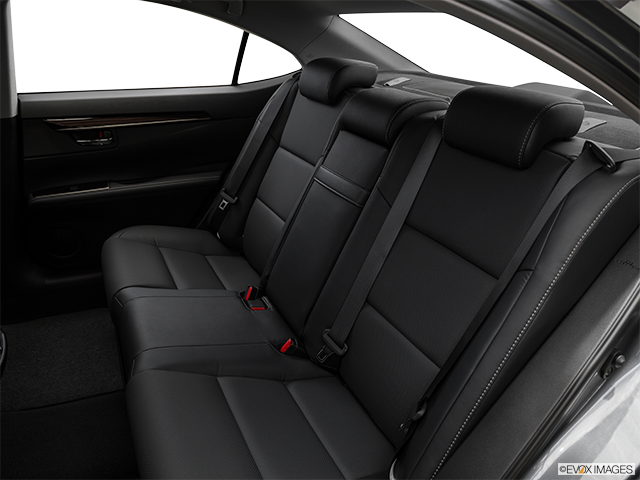 2017 Lexus ES 350 | Rear seats from Drivers Side