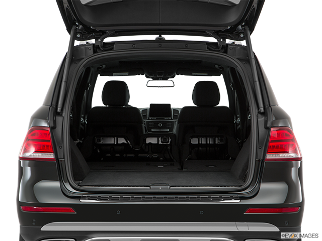 2017 Mercedes-Benz GLE | Hatchback & SUV rear angle