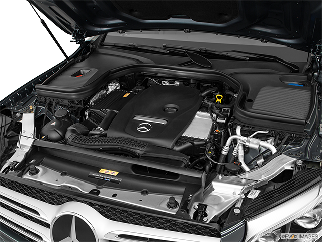 2017 Mercedes-Benz GLC | Engine