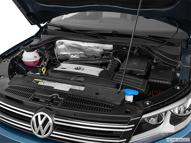 2017 Volkswagen Tiguan | Engine
