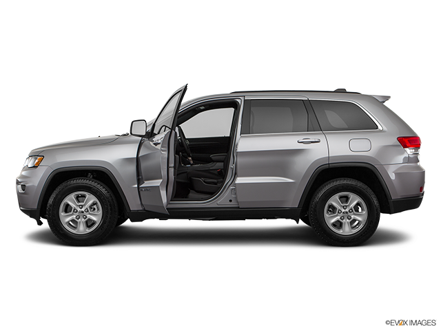 2017 Jeep Grand Cherokee | Driver's side profile with drivers side door open