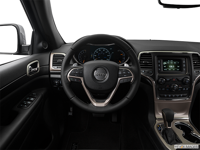 2017 Jeep Grand Cherokee | Steering wheel/Center Console