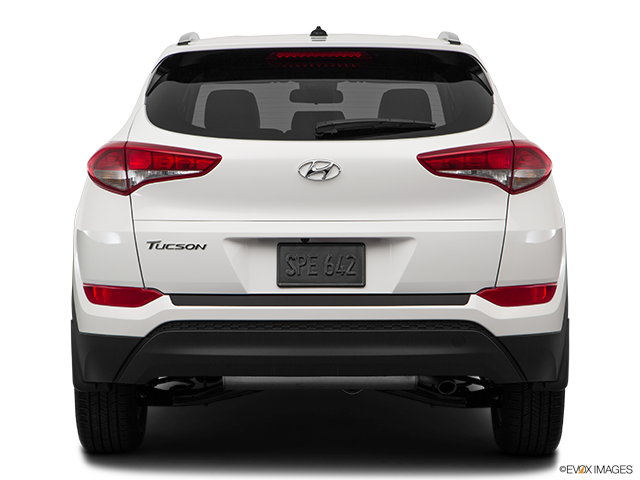 2017 Hyundai Tucson | Low/wide rear