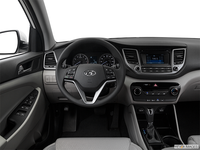 2017 Hyundai Tucson | Steering wheel/Center Console