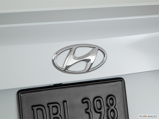2017 Hyundai Sonata | Rear manufacturer badge/emblem