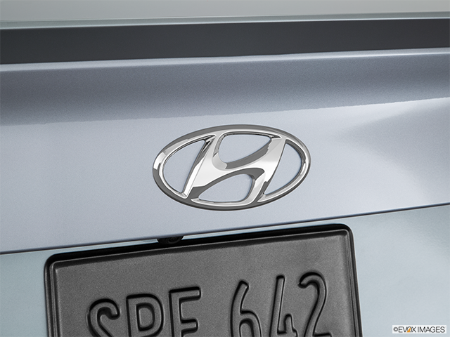 2017 Hyundai Sonata | Rear manufacturer badge/emblem