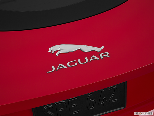 2017 Jaguar F-TYPE | Rear manufacturer badge/emblem