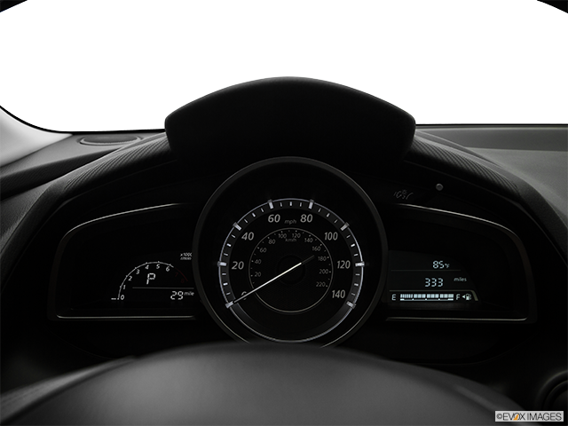 2017 Mazda CX-3 | Speedometer/tachometer