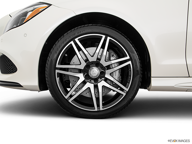 2017 Mercedes-Benz CLS | Front Drivers side wheel at profile