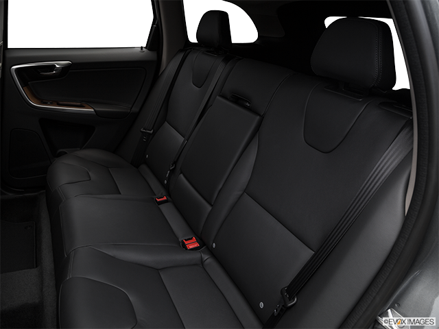 2017 Volvo XC60 | Rear seats from Drivers Side