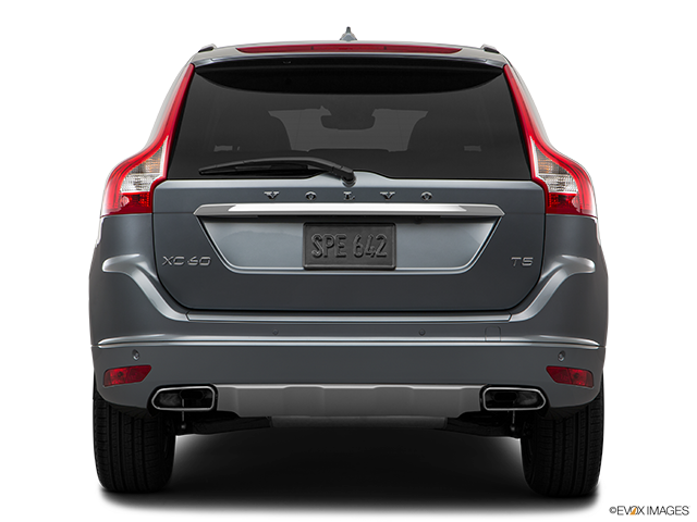 2017 Volvo XC60 | Low/wide rear