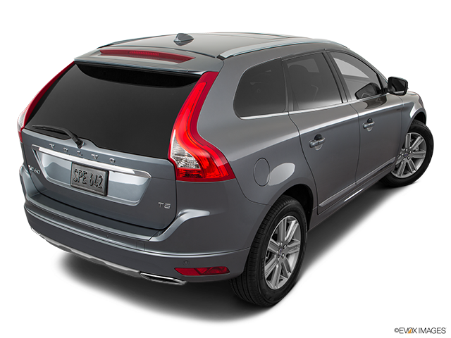 2017 Volvo XC60 | Rear 3/4 angle view