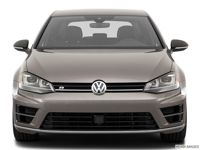 2017 Volkswagen Golf R | Low/wide front